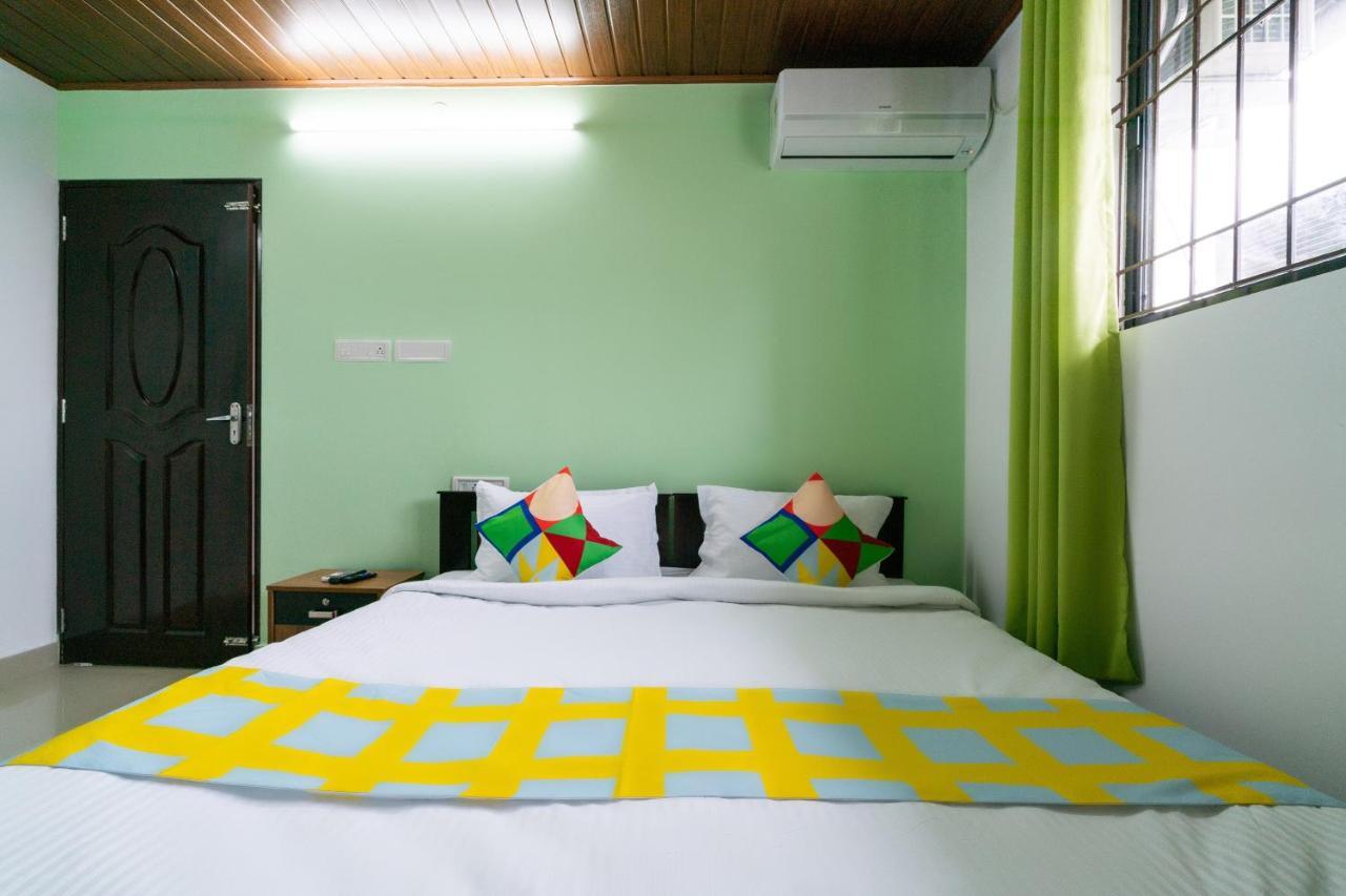 Oyo Home 49697 Aj Apartments Kochi Exterior foto